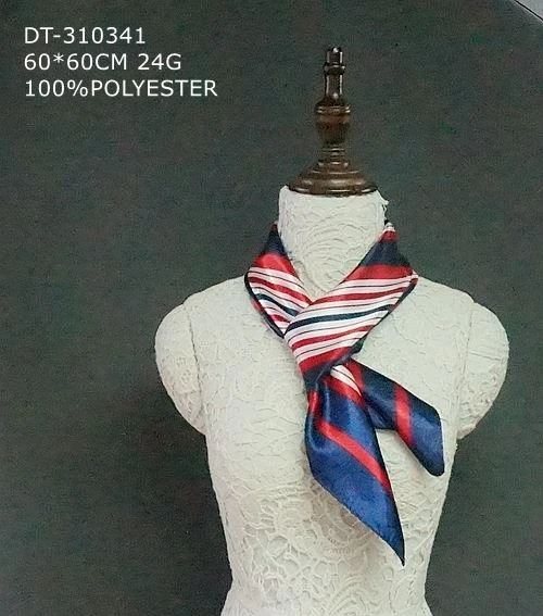 Stripes Print Square trefil